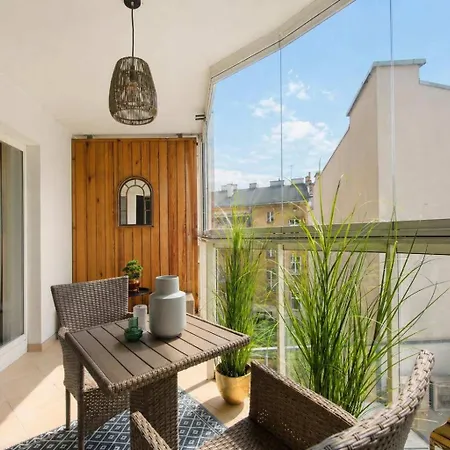 Vanilla Oasis - 2Br & Terrace & Parking - Old Town *