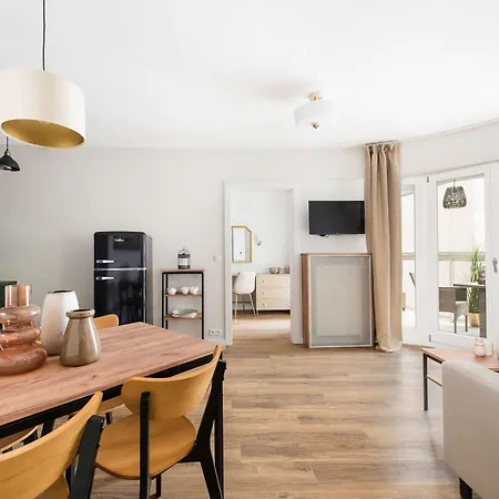 Appartement 2-bedroom With Terrace&parking-krowoderska 52