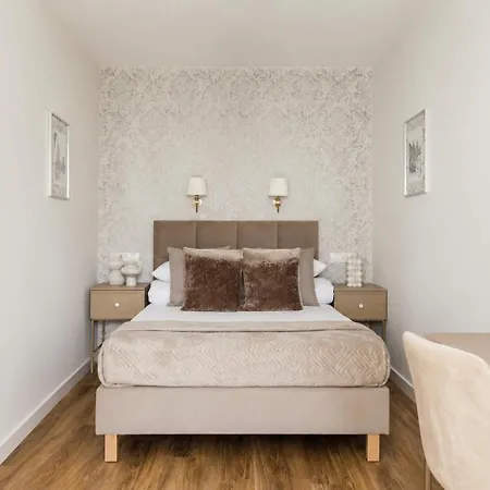 Apartamento Vanilla Oasis - 2Br & Terrace & Parking - Old Town Cracóvia